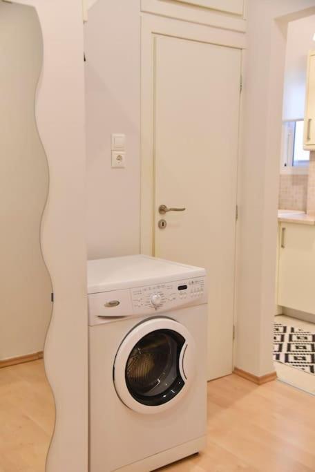 Tiny Treasure Apartment 아테네 외부 사진