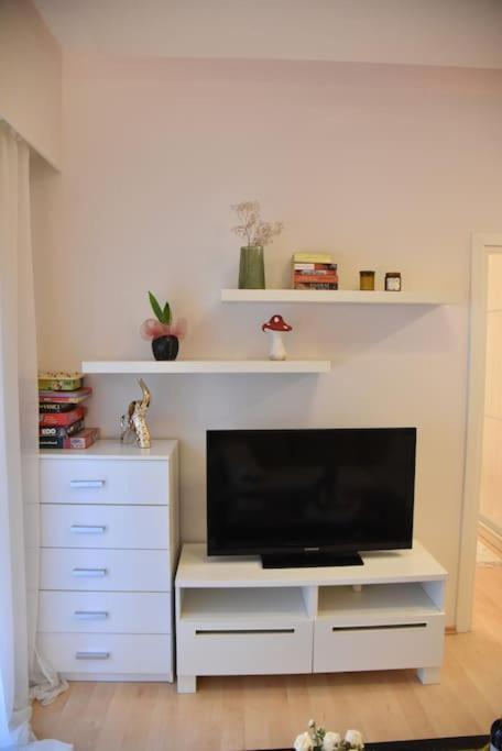Tiny Treasure Apartment 아테네 외부 사진